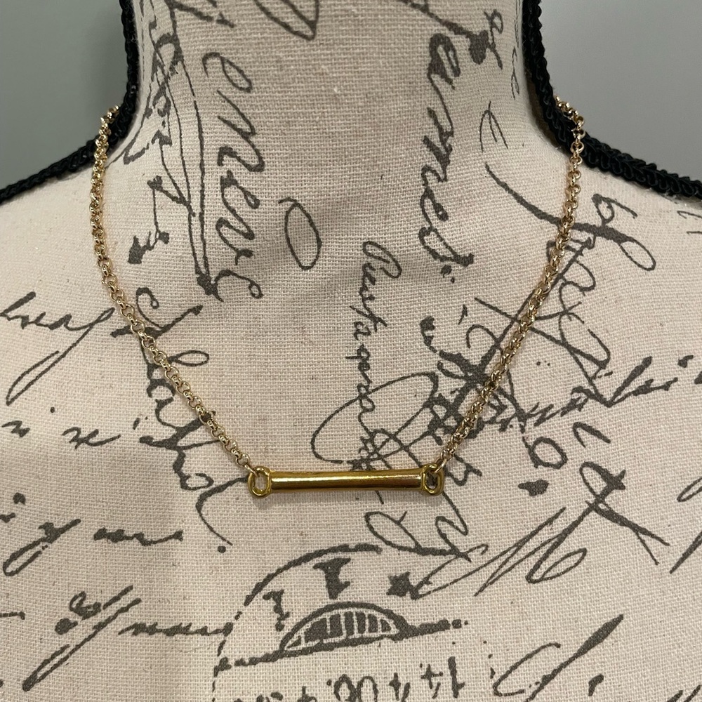 Elegant Gold Bar Necklace